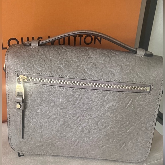 Sold 🥰Louis Vuitton Empriente Pochette Metis Turtledove - Picture 7 of 12